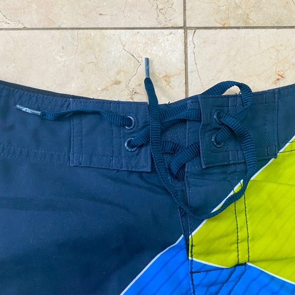 Retro Quicksilver 10” Board Shorts - Picture 10 of 12